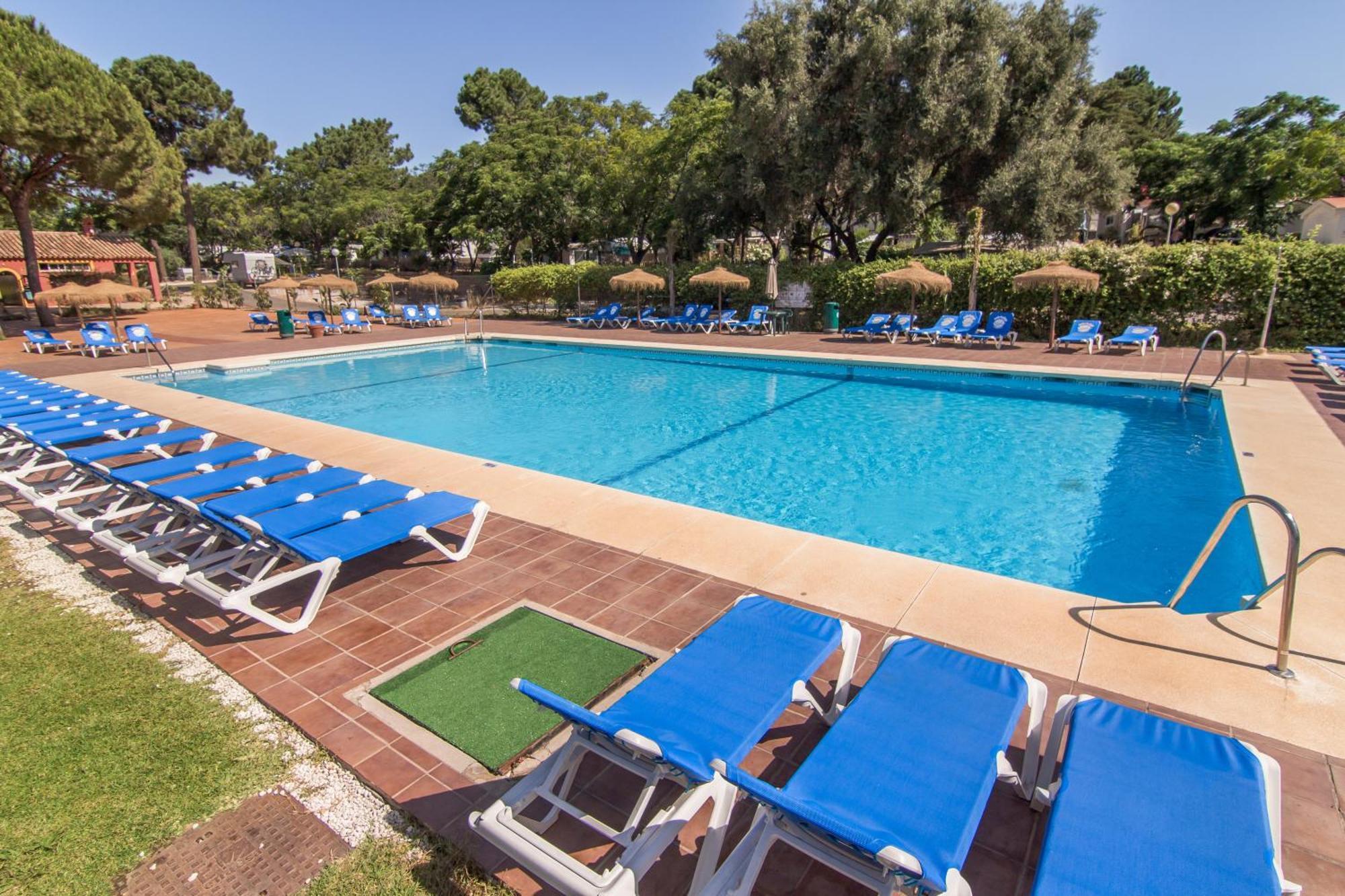 Complejo Turístico&Camping Cabopino Marbella Exterior foto